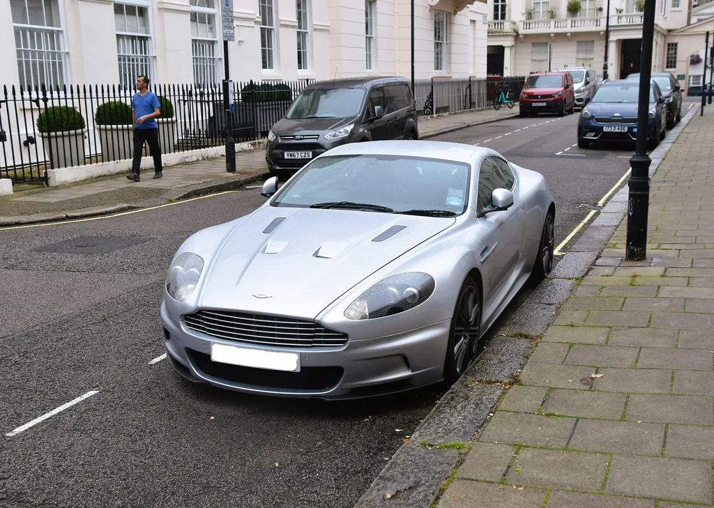 Aston Martin Dbs Coupe 2023