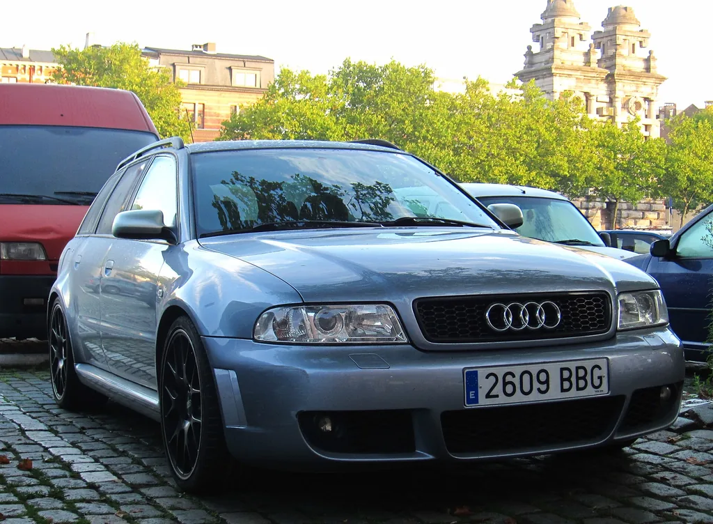 Audi RS4 2021