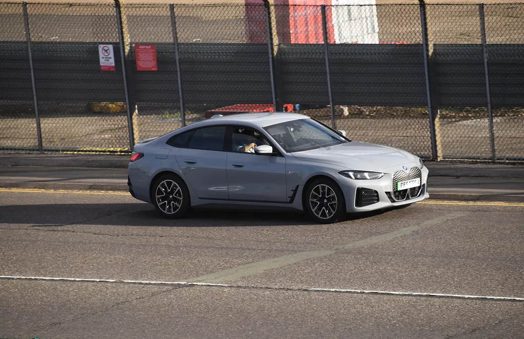 BMW i4 2026