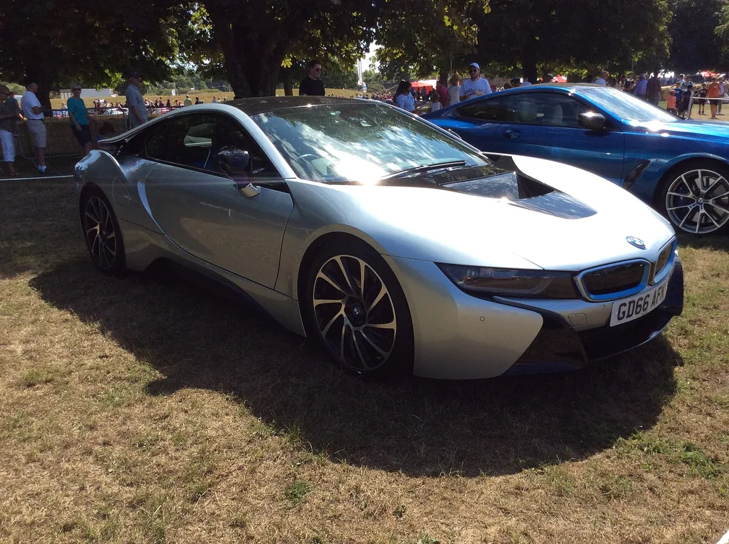 BMW i8 2019