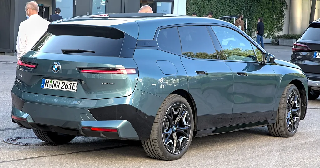 BMW iX 2027