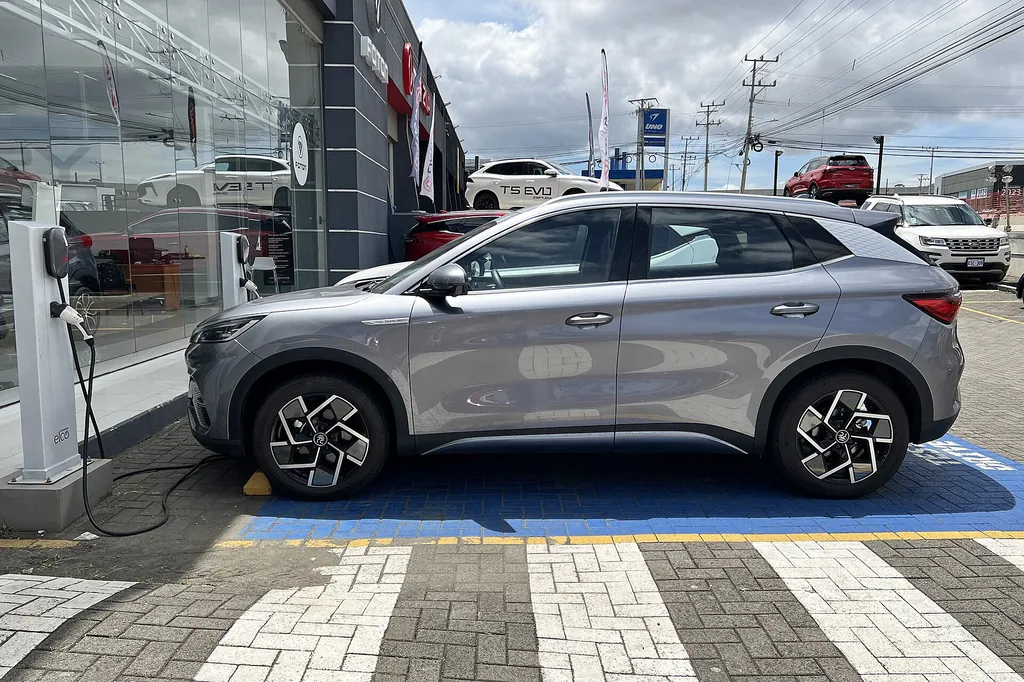 BYD Atto 2027