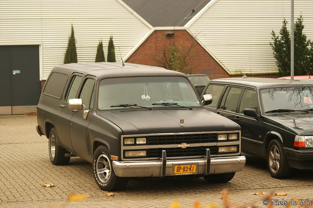 Chevrolet Suburban 2015