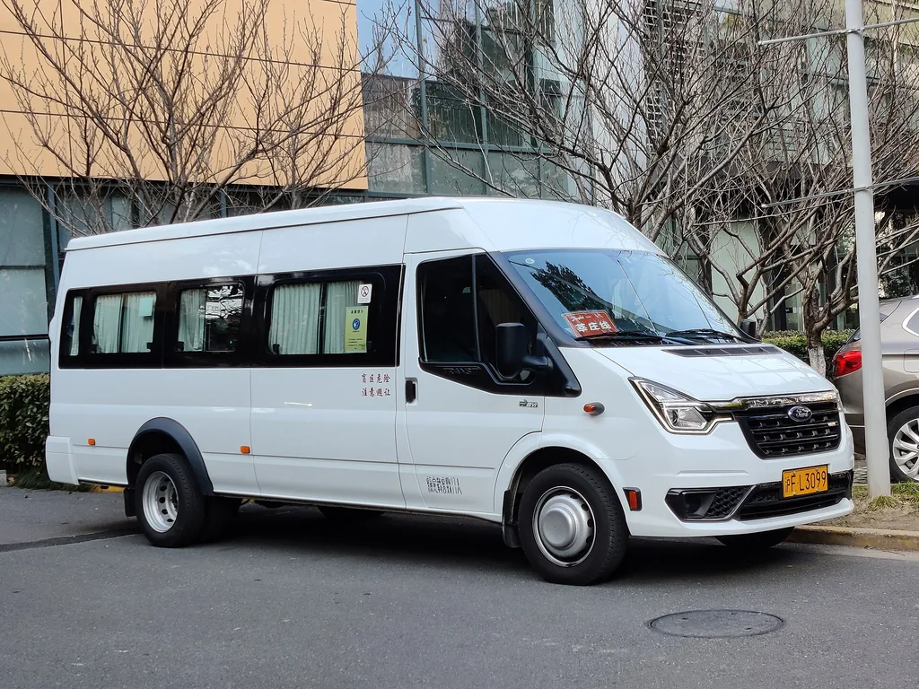 Ford E-Transit 2025