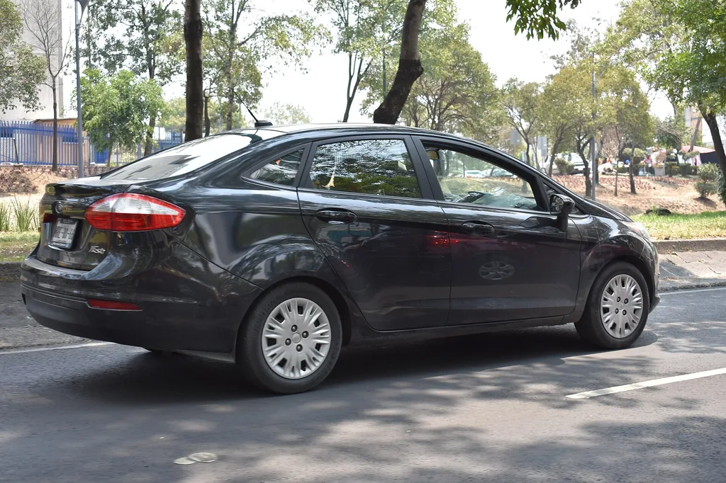 Ford Fiesta Sedan 2015