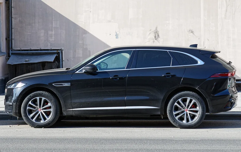Jaguar F-Pace 2024