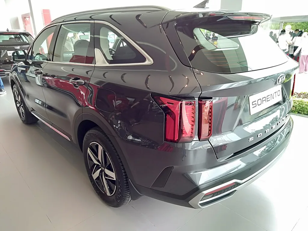 Kia Grand 2020