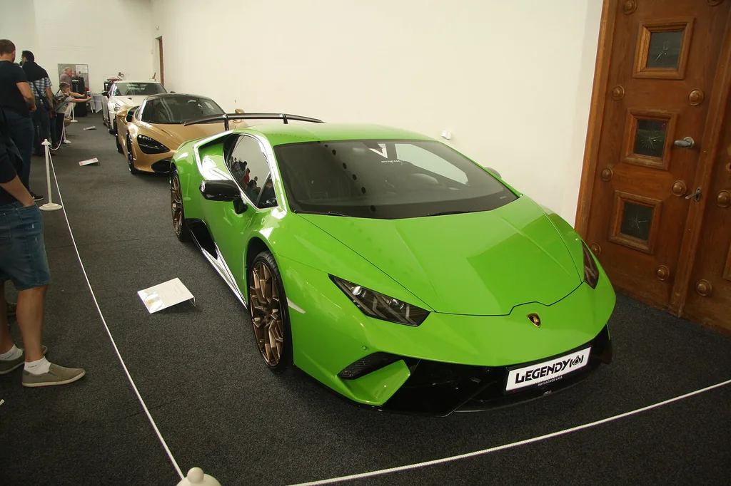 Lamborghini Huracan Coupe 2016