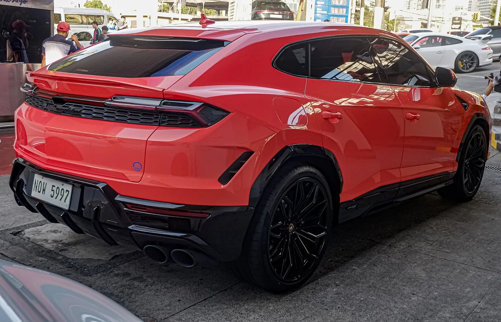 Lamborghini Urus 2027