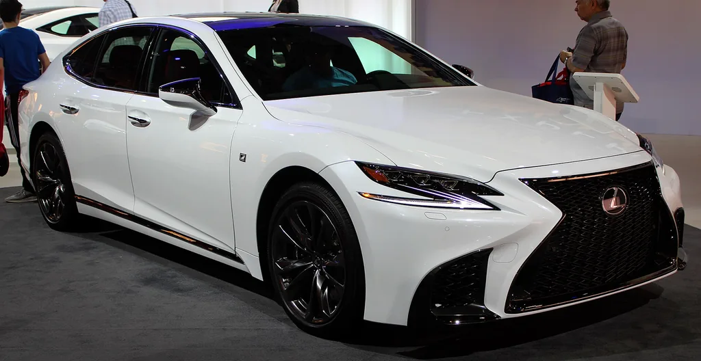 Lexus LS 2019