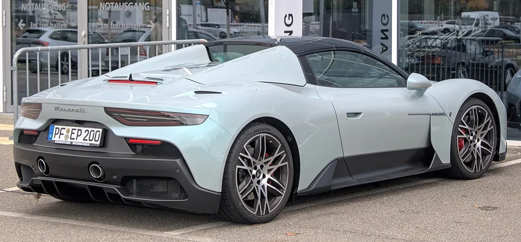 Maserati MC20 2023