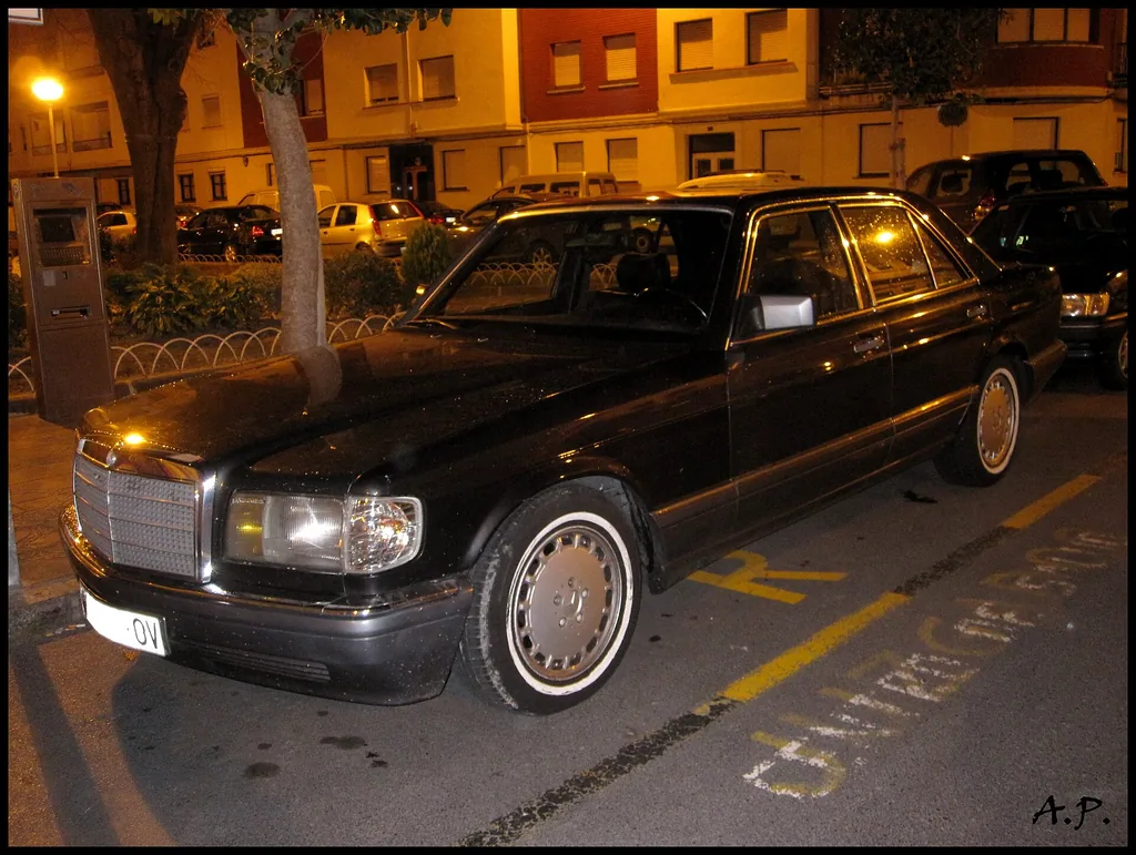 Mercedes-Benz 300-SE 1993