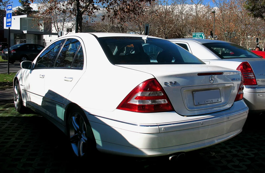 Mercedes-Benz C-230 2002