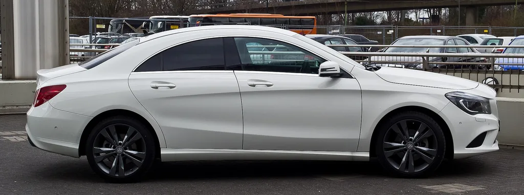 Mercedes-Benz CLA-200 2027