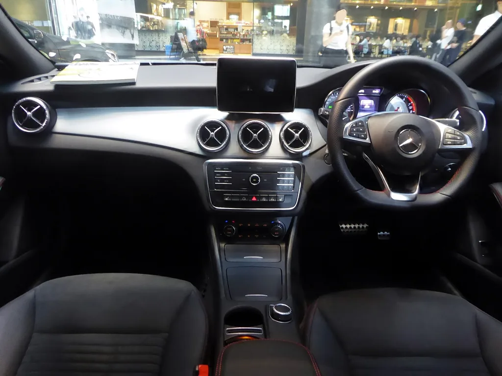 Mercedes-Benz CLA-35 2026