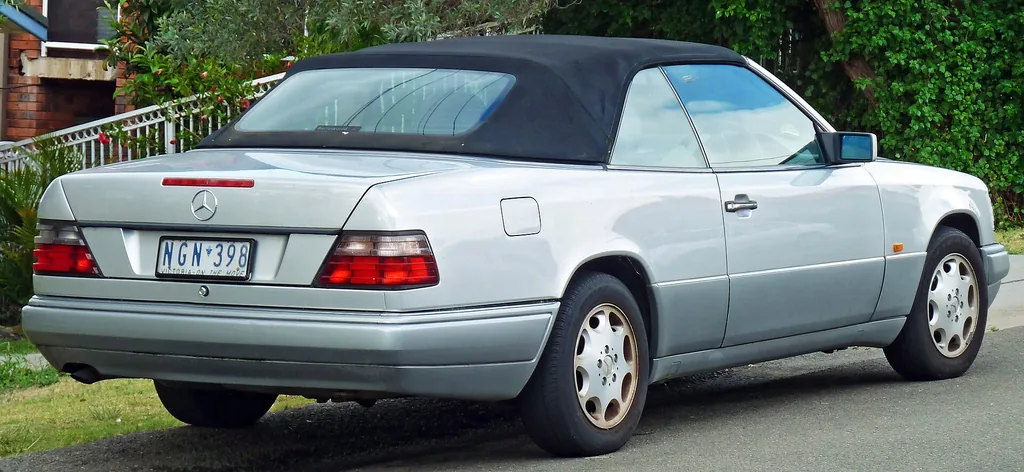 Mercedes-Benz E-220 1995