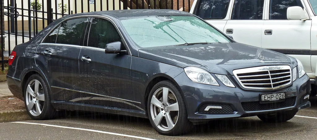 Mercedes-Benz E-500 2012