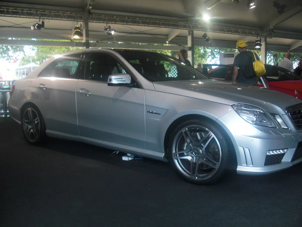 Mercedes-Benz E-63 2021