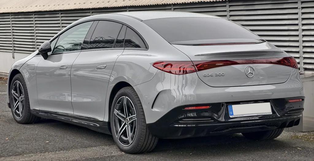 Mercedes-Benz Eqe 2025