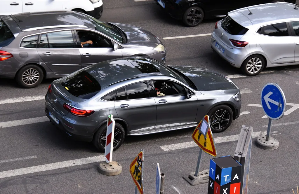 Mercedes-Benz GLC-300 Coupe 2023