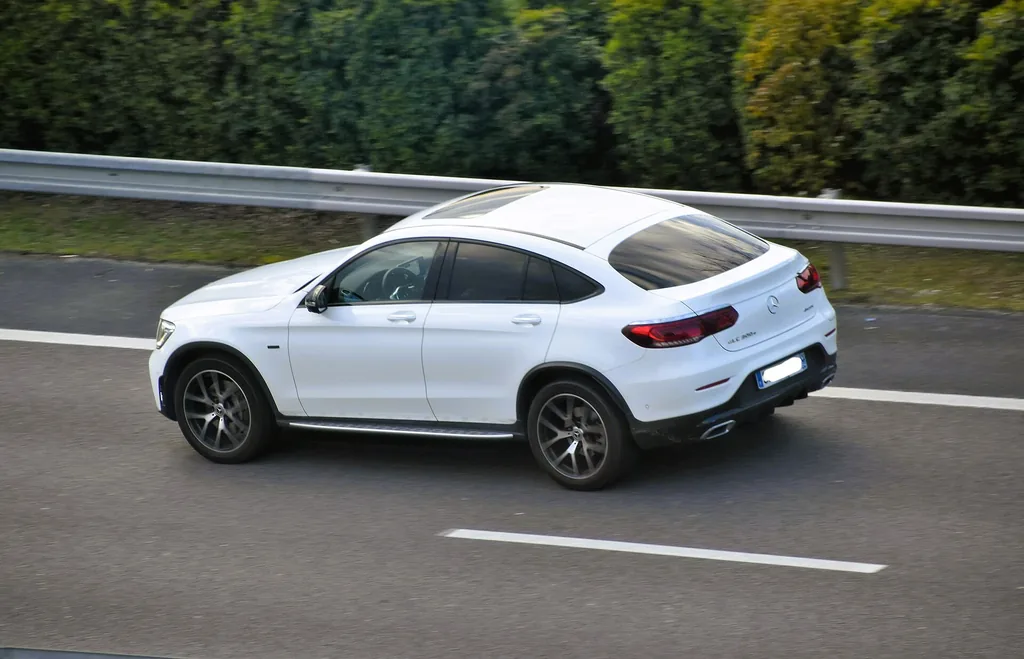 Mercedes-Benz GLC-300 Coupe 2022