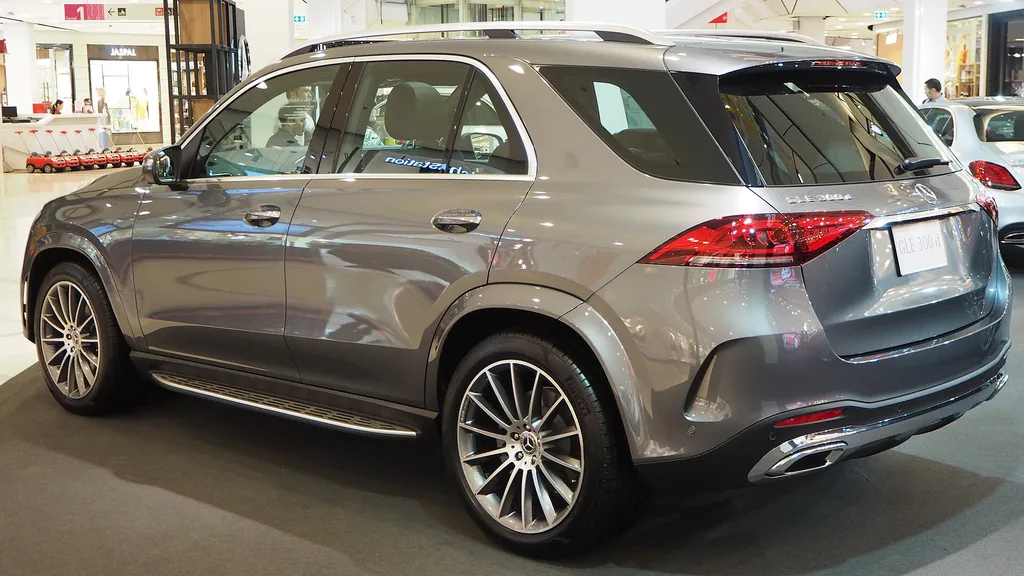 Mercedes-Benz GLE-43 2019