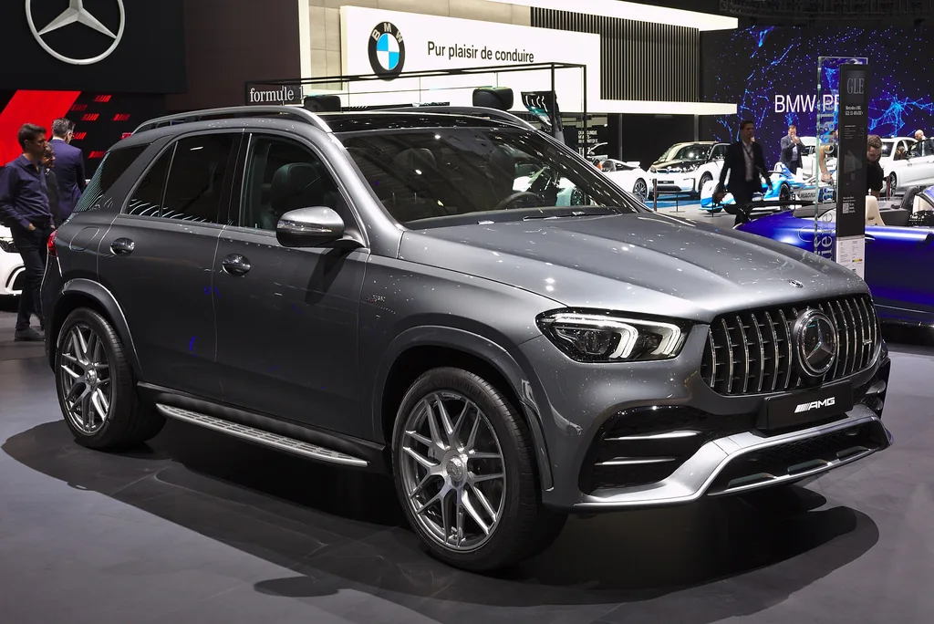 Mercedes-Benz GLE-53 2024