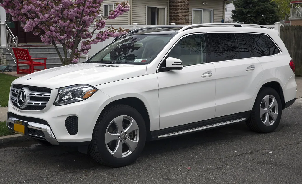 Mercedes-Benz GLS-450 2027