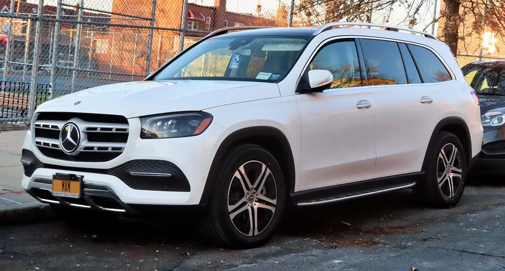 Mercedes-Benz GLS-450 2026