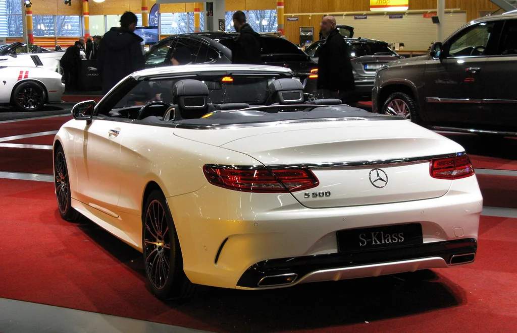 Mercedes-Benz S-500 2010