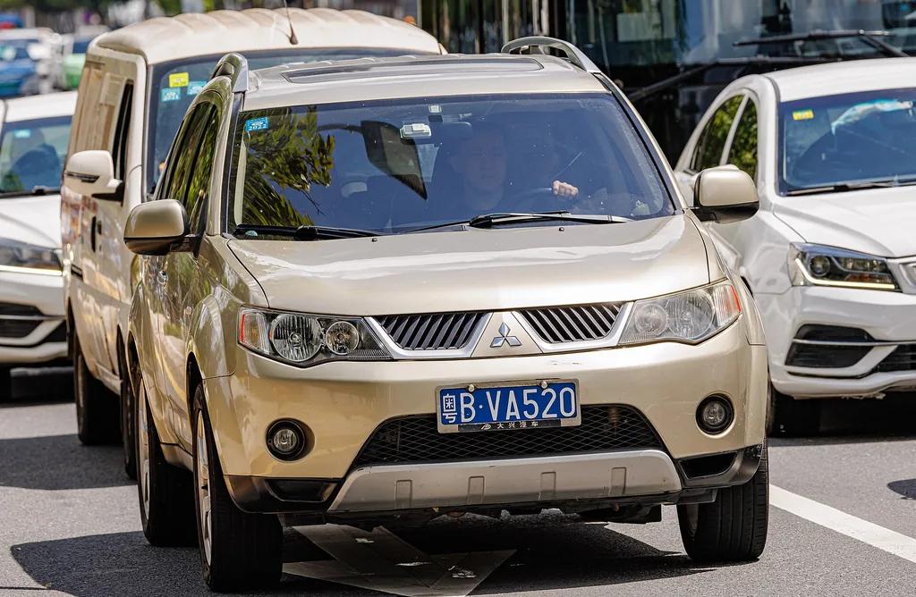Mitsubishi Outlander 2025