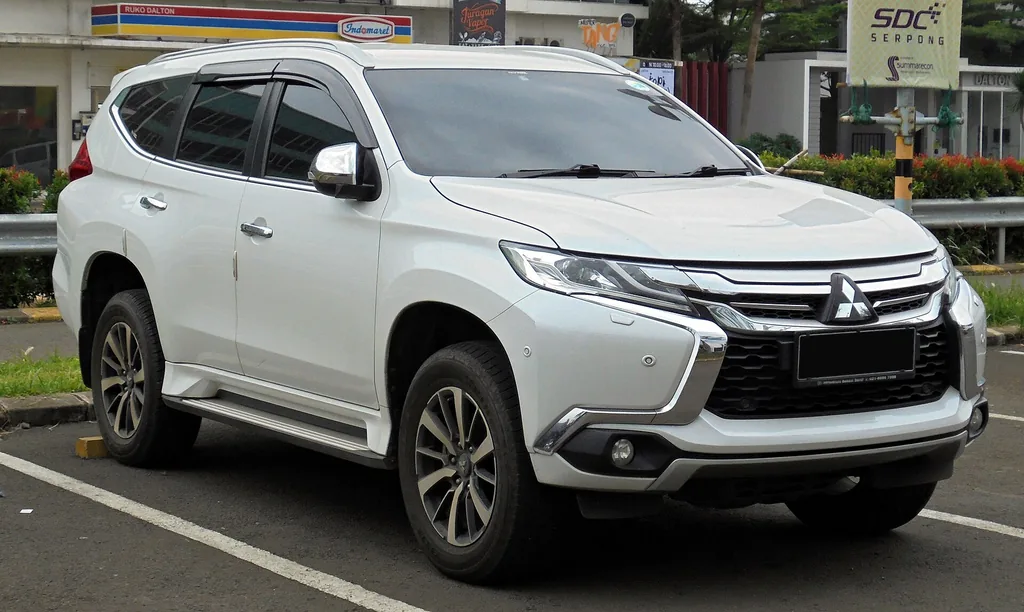Mitsubishi Pajero Dakar 2015