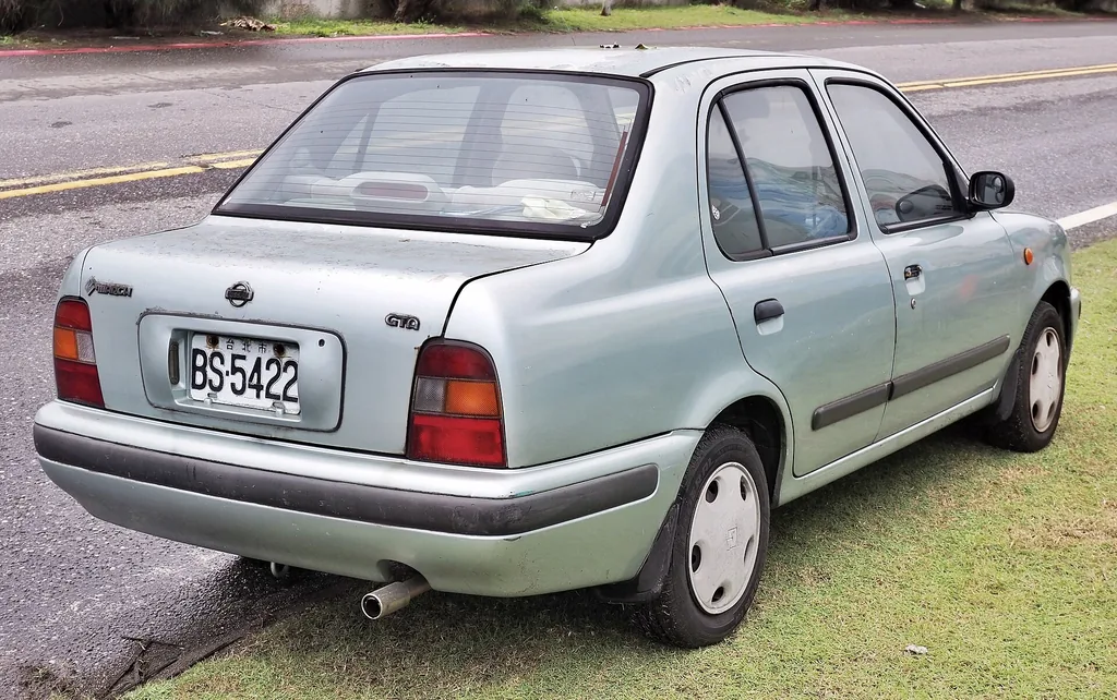 Nissan March 2020