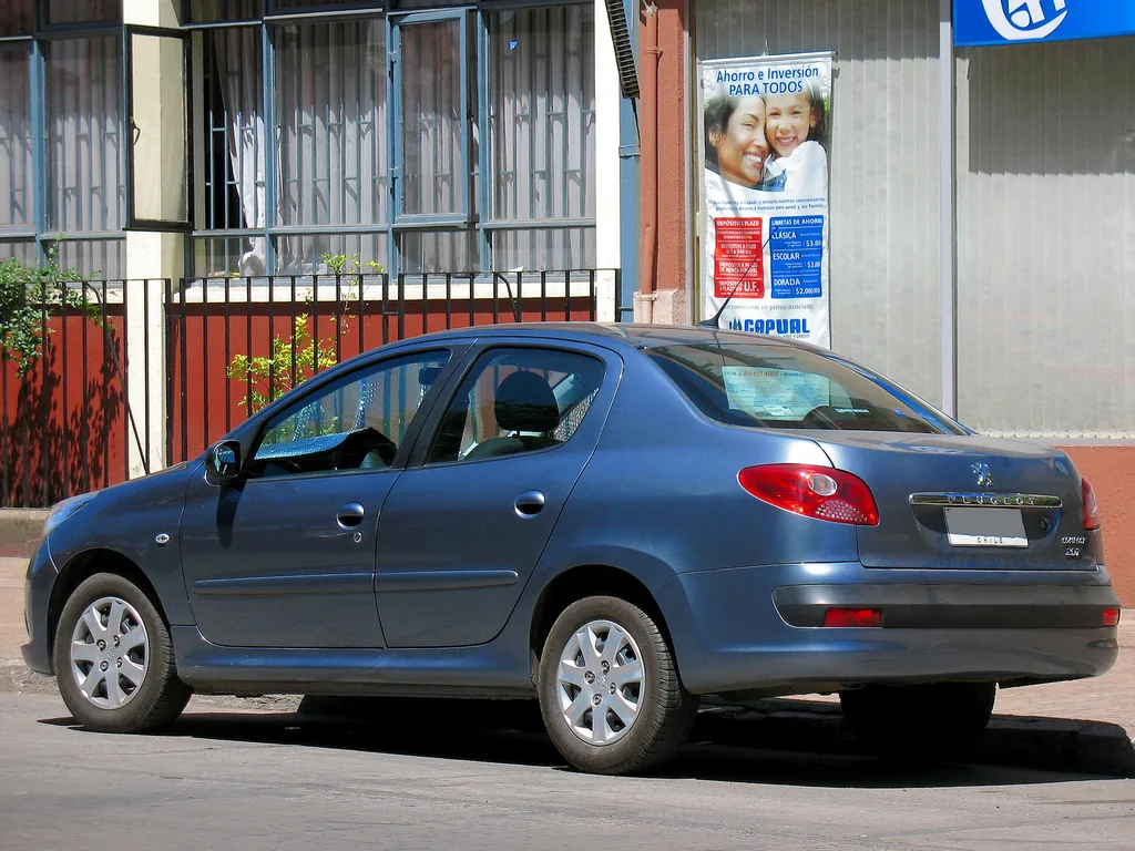 Peugeot 207 Sedan 2014