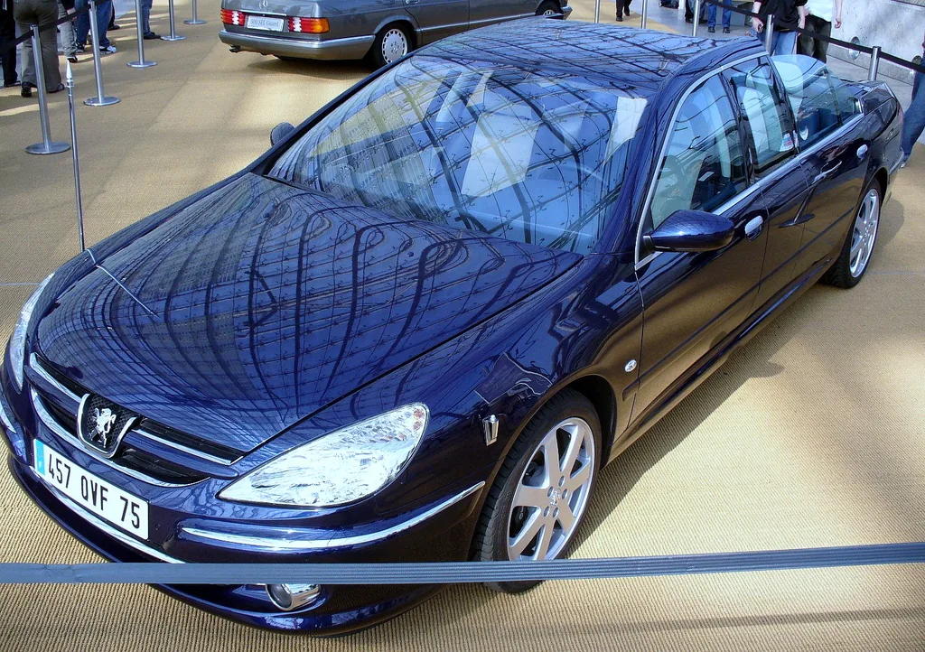 Peugeot 607 Sedan 2005