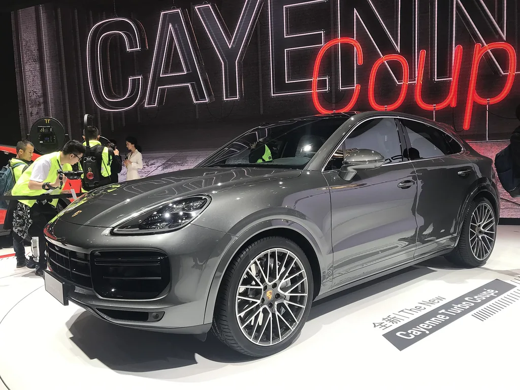 Porsche Cayenne Coupe 2027