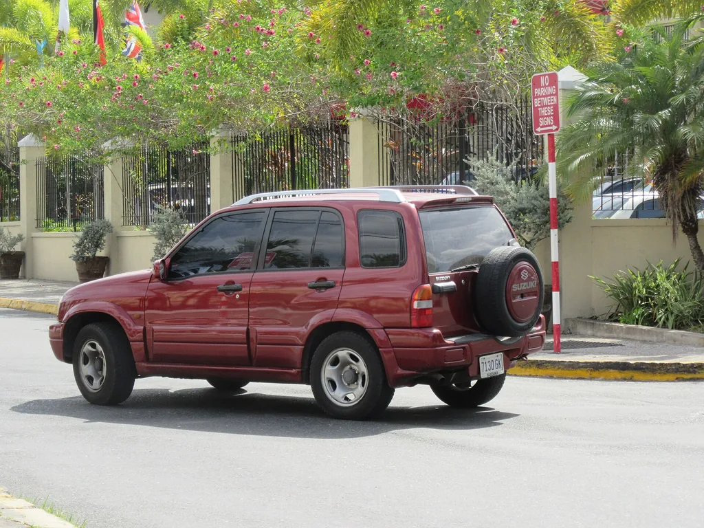 Suzuki Grand 2016