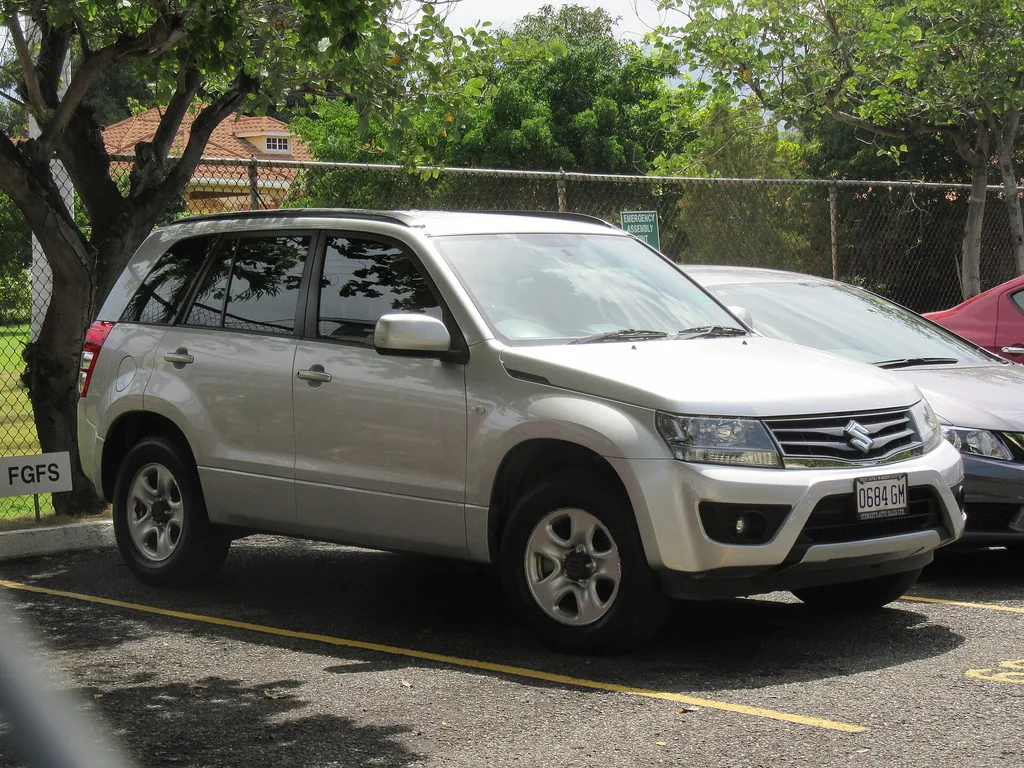 Suzuki Grand 2016