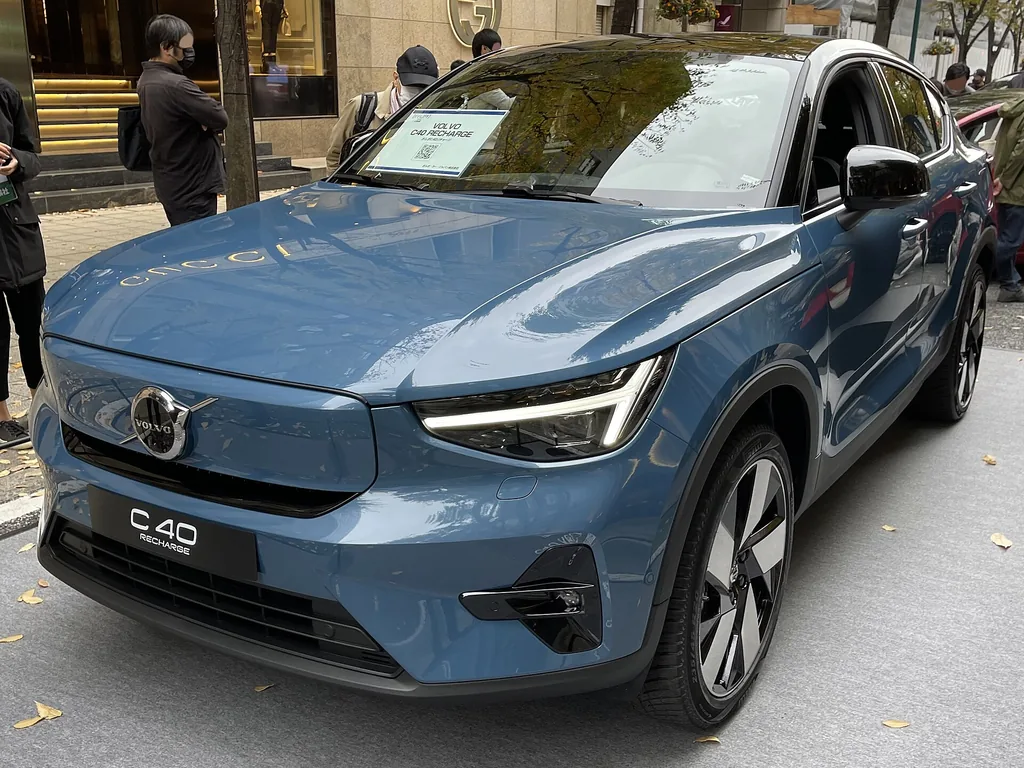 Volvo C40 2024